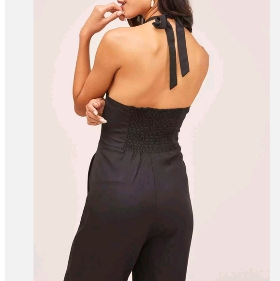 NEW ASTR The Label Kris Halter Jumpsuit Black Sleeveless - Picture 2 of 6